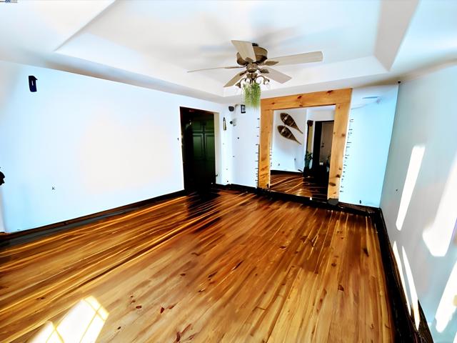 31733 Lake Meadow Rd, Acton CA: https://media.crmls.org/mediaz/81ee093c-a878-440f-90b9-1d165f5c8ae9.jpg