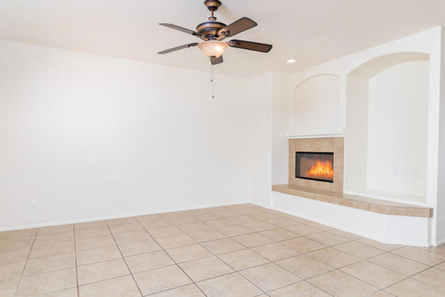 66168 S Agua Dulce Drive, Desert Hot Springs CA: https://media.crmls.org/mediaz/81ee1b46-02e0-4a84-b086-1c9e61736c96.jpg
