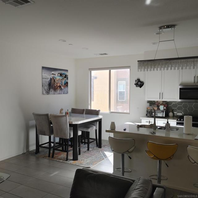 1329 Via Lucero, Oceanside CA: https://media.crmls.org/mediaz/81ee7457-6351-4ac4-9032-7a438d676f3a.jpg