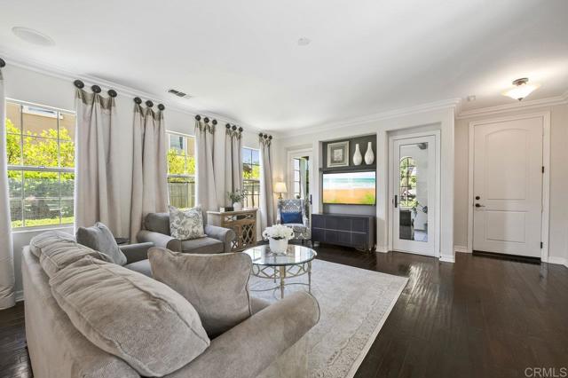 Detail Gallery Image 7 of 31 For 15517 Canton Ridge, San Diego,  CA 92127 - 3 Beds | 3 Baths