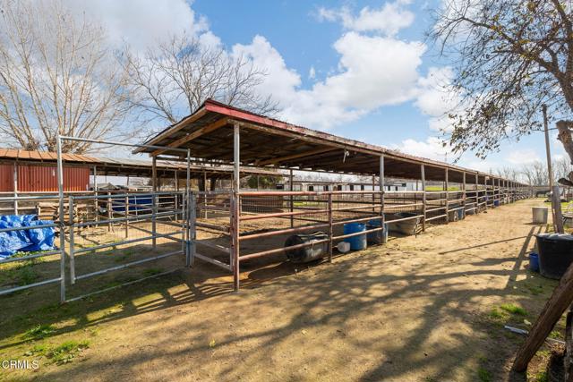 Detail Gallery Image 10 of 40 For 301 Sycamore Dr, Bakersfield,  CA 93308 - – Beds | – Baths