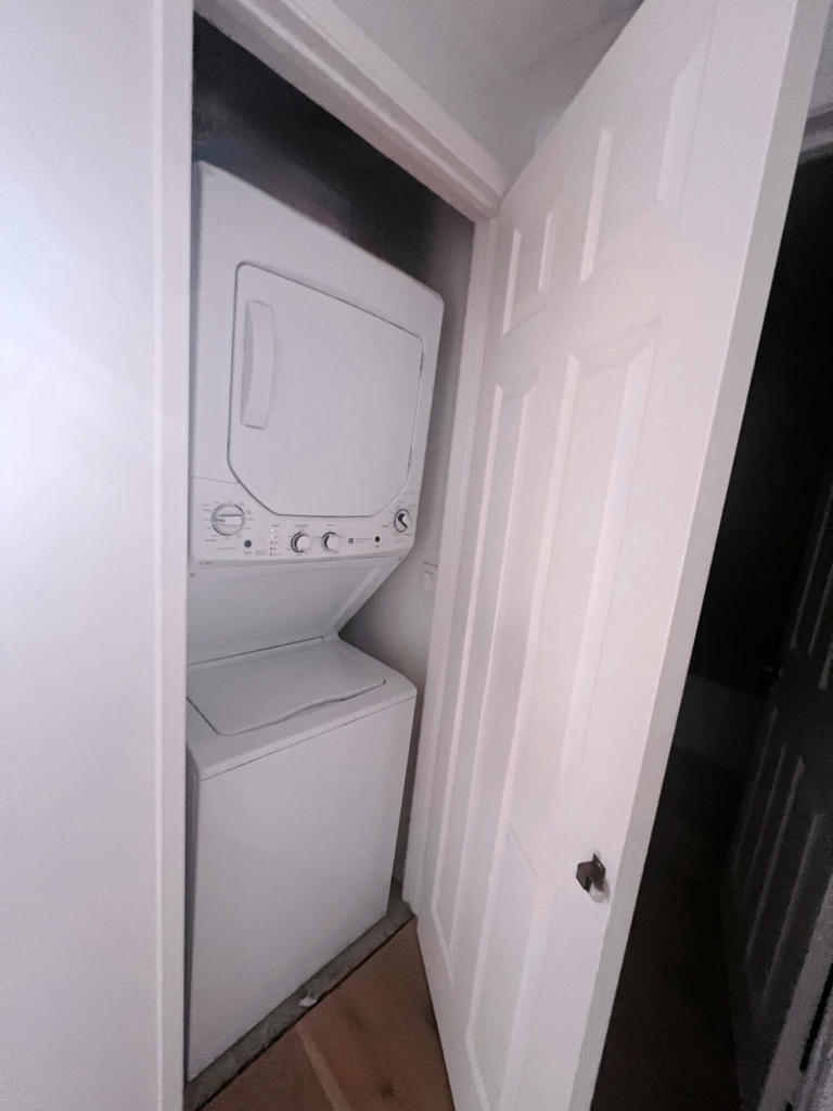 https://media.crmls.org/mediaz/81eef56d-6e57-4fed-a390-cdef465b6bad.jpg?preset=X-Large
