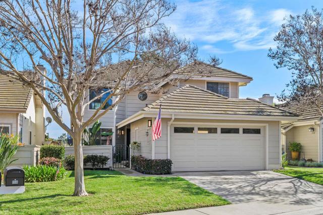 Detail Gallery Image 2 of 48 For 1922 Spyglass Cir, Vista,  CA 92081 - 4 Beds | 2/1 Baths