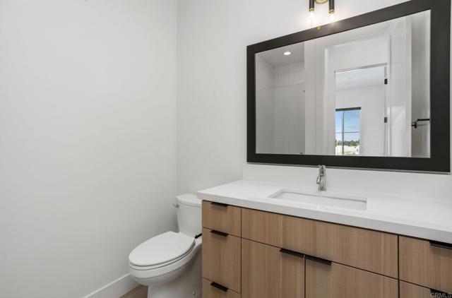 Detail Gallery Image 12 of 41 For 1220 Stonemark Place #MAIN HOUSE,  Vista,  CA 92081 - 6 Beds | 5 Baths