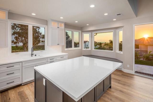 Image 5 of 31 For 1808 Amalfi Drive