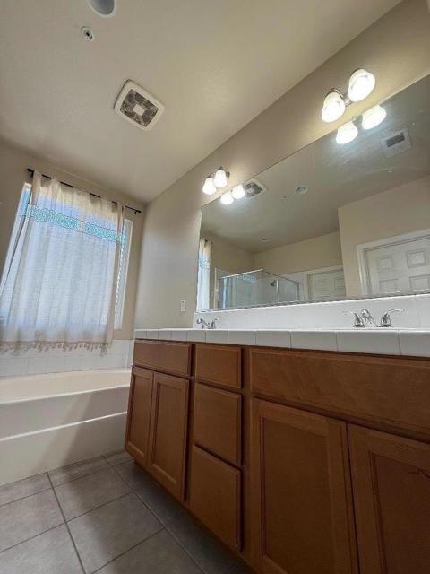 1058 Sardinia Drive, Salinas CA: https://media.crmls.org/mediaz/81f1d1ca-018c-4516-9952-4f441d940966.jpg