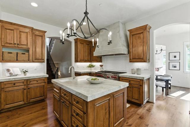 45 Sneckner Court, Menlo Park CA: https://media.crmls.org/mediaz/81f28464-a2ef-47c3-9d6e-ad2f1eb619fe.jpg