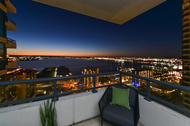 Detail Gallery Image 18 of 26 For 1199 Pacific Hwy #2501,  San Diego,  CA 92101 - 2 Beds | 2 Baths