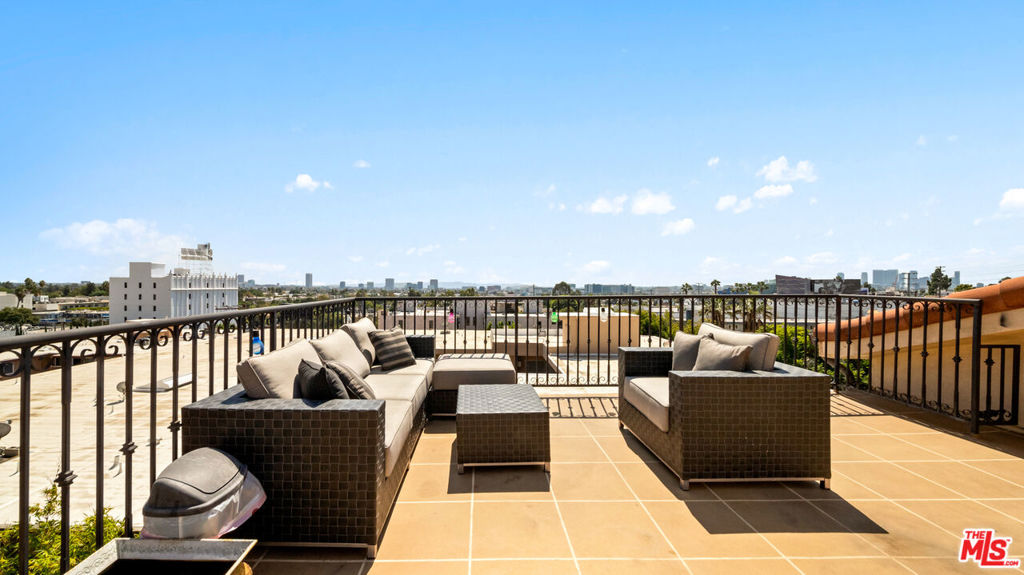 1146 HACIENDA Place #9