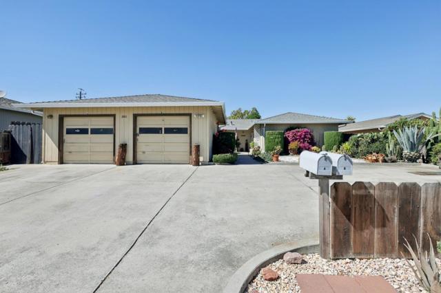 880 Apricot Lane, Hollister CA: https://media.crmls.org/mediaz/81f46aa7-91b1-42db-87fd-c8631fbc2c56.jpg