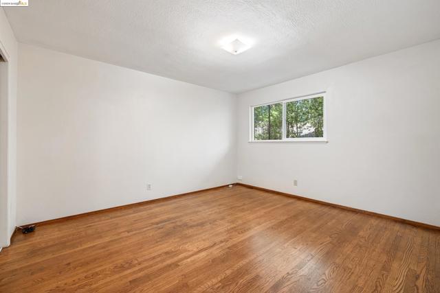 Image 4 of 16 For 1612 Parker St