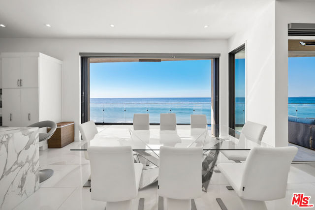 11350 Pacific Coast Highway, Malibu CA: https://media.crmls.org/mediaz/81f77fd3-60ef-4c9e-a9c0-6c813b22ef01.jpg