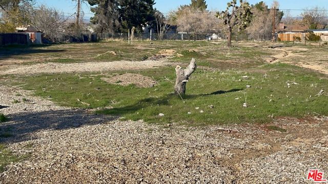 12399 E AVE V-12, Pearblossom CA: https://media.crmls.org/mediaz/81f89986-fd8f-45e3-ad61-f71d231dcfe1.jpg