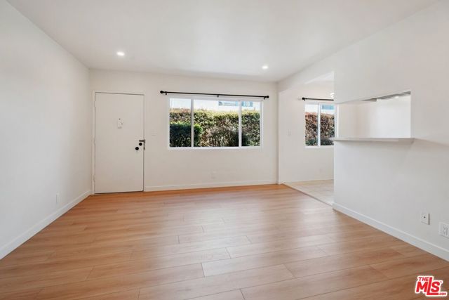 1635 Colby Avenue, Los Angeles CA: https://media.crmls.org/mediaz/81f92a9d-ed6b-4b62-b518-3830c4ef1e67.jpg