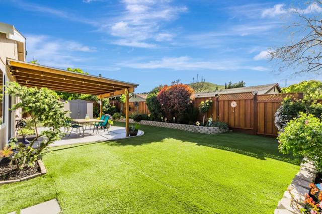 305 Vineyard Drive, San Jose CA: https://media.crmls.org/mediaz/81f9acc5-ca53-4872-b1ea-97cce55cab00.jpg