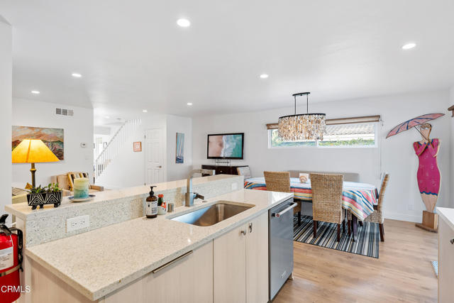 Detail Gallery Image 17 of 45 For 5207 Sealane Way, Oxnard,  CA 93035 - 4 Beds | 3 Baths