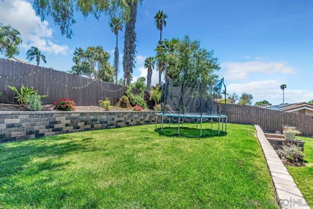 1817 Sunny Slope Terrace, Escondido CA: https://media.crmls.org/mediaz/81fbda14-6c4c-403a-90ff-26c4c3aef9b8.jpg
