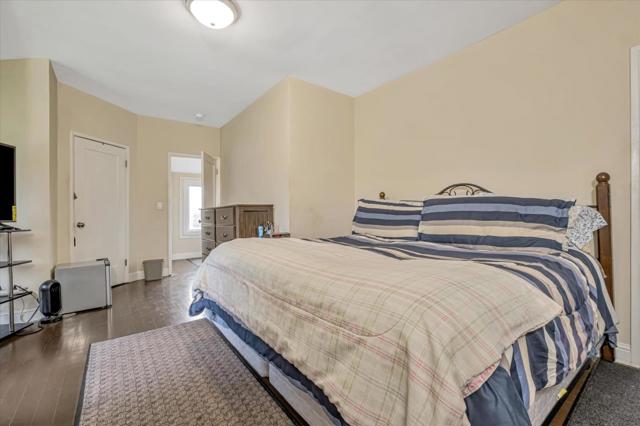 8245 Golf Links Road, Oakland CA: https://media.crmls.org/mediaz/81fe34c1-41e3-42d0-8381-228b6af88b26.jpg