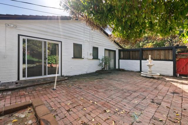 2301 Soquel San Jose Road, Soquel CA: https://media.crmls.org/mediaz/81fe9970-4984-40fa-b8c8-f402f8890e65.jpg