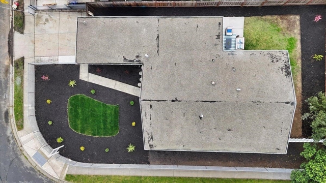 27707 La Porte Ave, Hayward CA: https://media.crmls.org/mediaz/81fea1eb-a3b4-4f26-947d-5d69726a414a.jpg