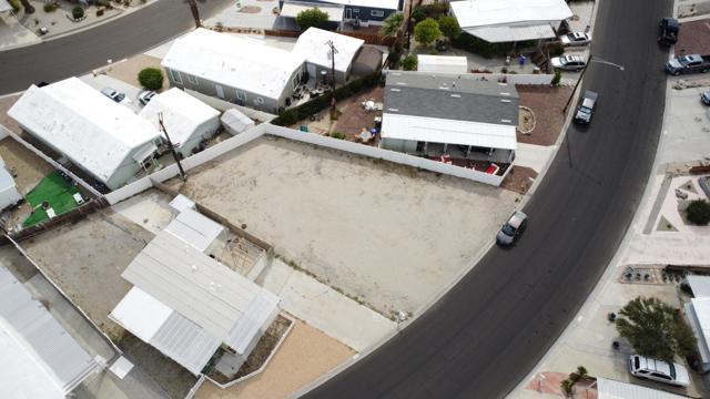 73281 Colonial Drive, Thousand Palms CA: https://media.crmls.org/mediaz/82008d71-d225-4811-baf7-d8a6e3c60f46.jpg