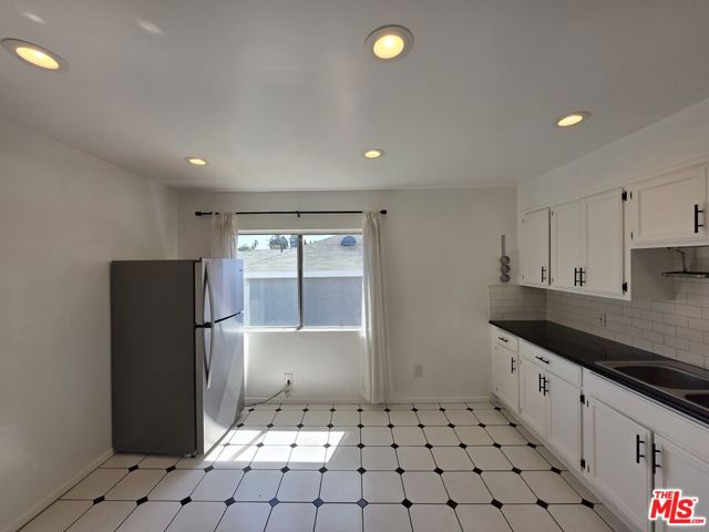 4822 Mascot Street, Los Angeles CA: https://media.crmls.org/mediaz/8201ab2d-db21-4153-b648-25c9dd8ace7e.jpg
