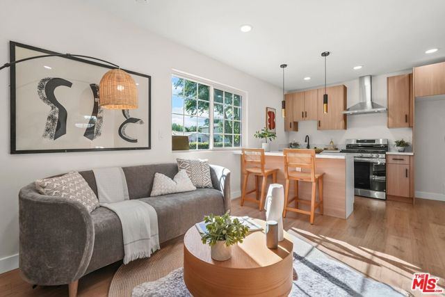 6520 Debs Avenue, West Hills CA: https://media.crmls.org/mediaz/8202236e-59b2-46af-a3f8-e1217d969343.jpg