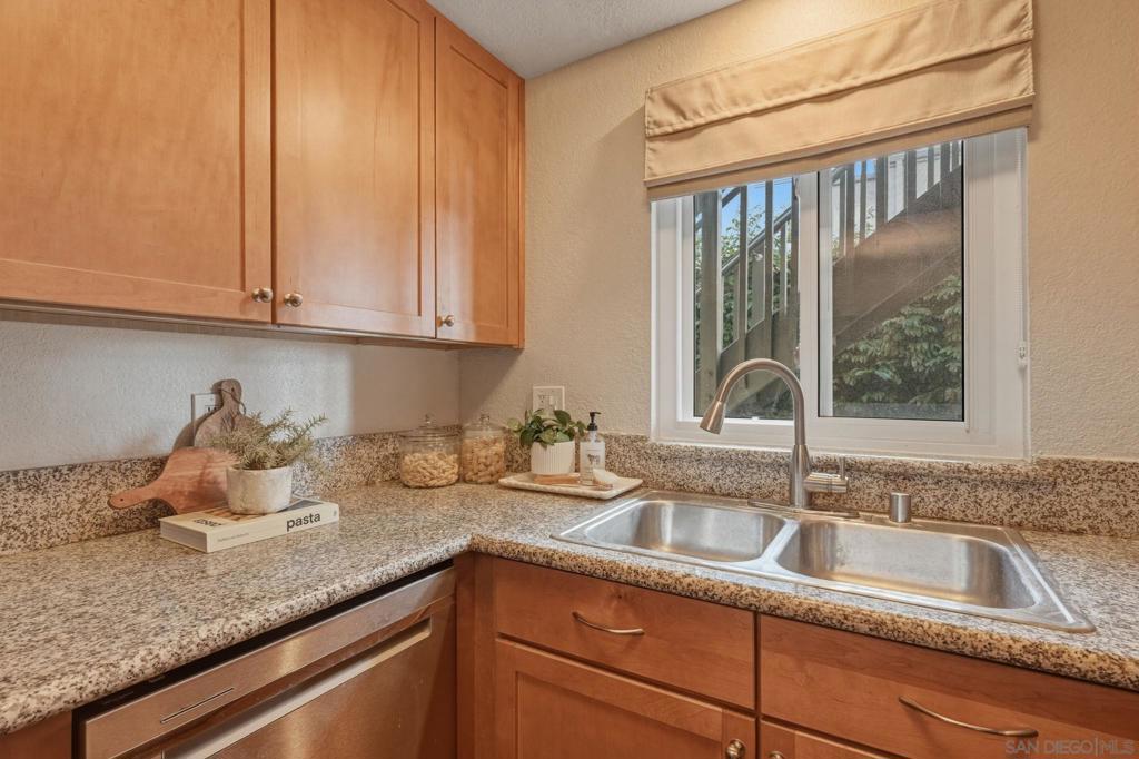 4033 Louisiana St - photo 12