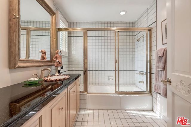 2807 Deep Canyon Drive, Beverly Hills CA: https://media.crmls.org/mediaz/8202cebf-293a-49cd-bb8b-aa3919a1cb52.jpg