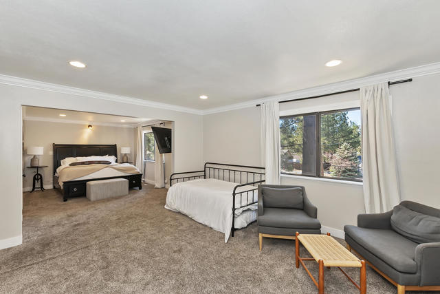 271 Bluebird Court, Big Bear CA: https://media.crmls.org/mediaz/8203a384-6345-4ea7-b6f3-c248f5925736.jpg