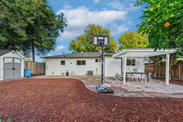 716 Kiely Boulevard, Santa Clara CA: https://media.crmls.org/mediaz/8203b4d2-14f2-488f-ad60-ef1e21127489.jpg