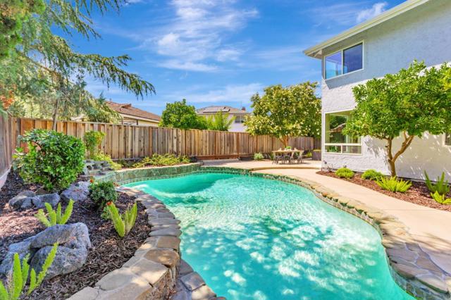 6357 Pismo Court, San Jose CA: https://media.crmls.org/mediaz/82056bbb-27db-44ed-8310-0a5244b4cf95.jpg