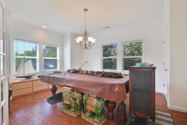 1685 American River Trail,  CA: https://media.crmls.org/mediaz/8205c1e8-60cd-4857-9e5a-d3ac2c083652.jpg