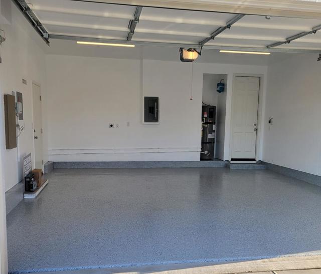2080 Fuchsia Drive, Hollister CA: https://media.crmls.org/mediaz/8206b89d-2cde-419d-9cfb-588ffee6b61b.jpg