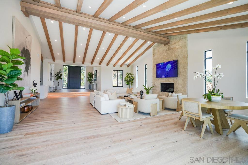 8308 Calle Del Cielo - photo 17