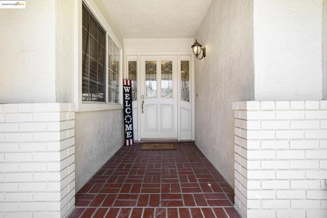 3031 Barmouth Dr, Antioch CA: https://media.crmls.org/mediaz/82077d1a-85ad-4fe8-92ac-1d775e79d0b3.jpg