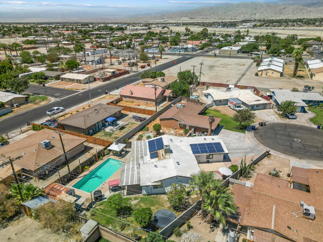 83307 Tourmaline Avenue, Indio CA: https://media.crmls.org/mediaz/82079120-9c27-4713-8174-4259325a7b50.jpg