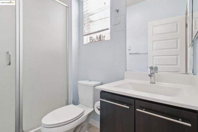 124 Clear Lake Ct, Oakley CA: https://media.crmls.org/mediaz/8207d90f-69aa-4e39-b766-e5bc42124b48.jpg