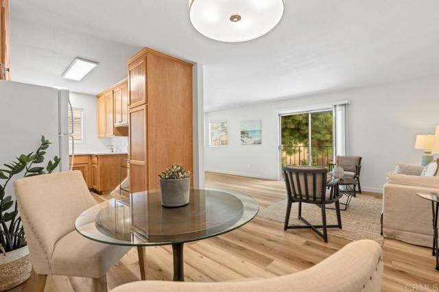 Detail Gallery Image 12 of 41 For 7837 Camino Tranquilo, San Diego,  CA 92122 - 2 Beds | 1/1 Baths