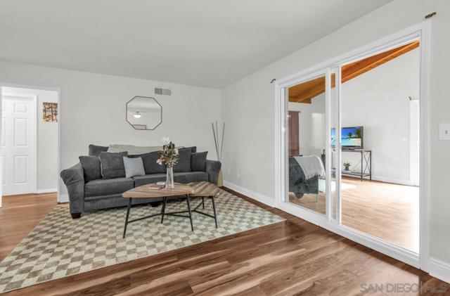 2801 Whitney Street, San Diego CA: https://media.crmls.org/mediaz/8208db09-83d3-48d7-8ce8-1ba17be73599.jpg