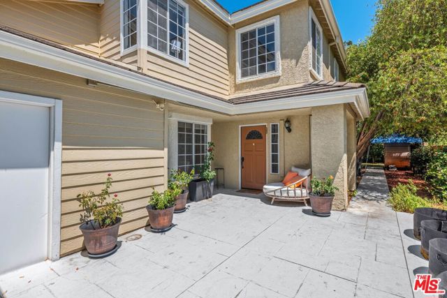 5777 Tanner Ridge Avenue photo 3