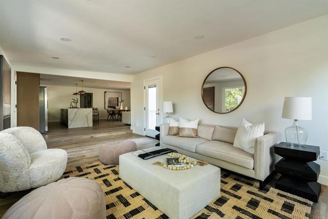 Detail Gallery Image 16 of 32 For 2275 Ivy Rd, Oceanside,  CA 92054 - 3 Beds | 2 Baths