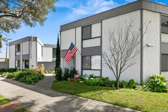 Detail Gallery Image 43 of 51 For 909 Olive Ave, Coronado,  CA 92118 - 2 Beds | 2 Baths