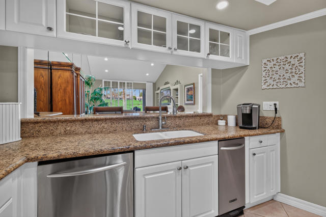 76184 Sweet Pea Way, Palm Desert, CA 92211