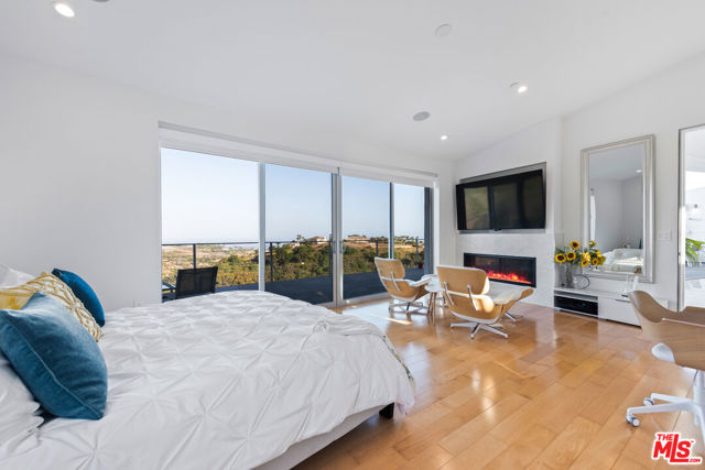 Drew Fenton | 28405 Via Acero Street Malibu CA | MLS: 7236533