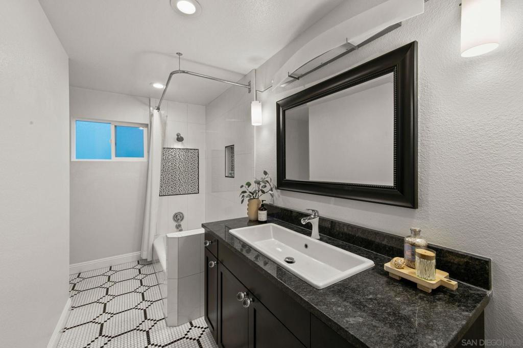 MLS #250043039SD image #31