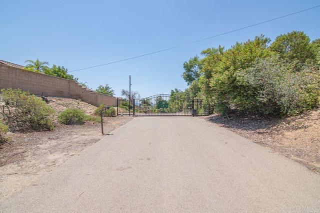 Image 68 of 75 For 3137 Valley Parkway