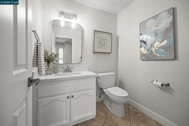 316 Mercury Way, Pleasant Hill CA: https://media.crmls.org/mediaz/820ba114-b47d-4e84-9638-f01879271ba8.jpg