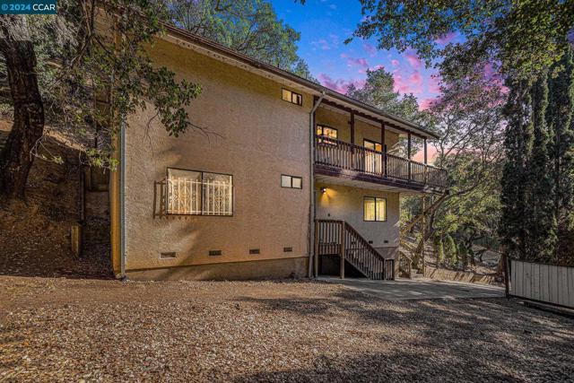 Details for 5860 Leona St, Oakland, CA 94605
