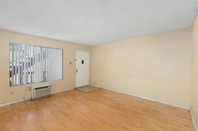 Photo #6: PTP2405460 Listing 